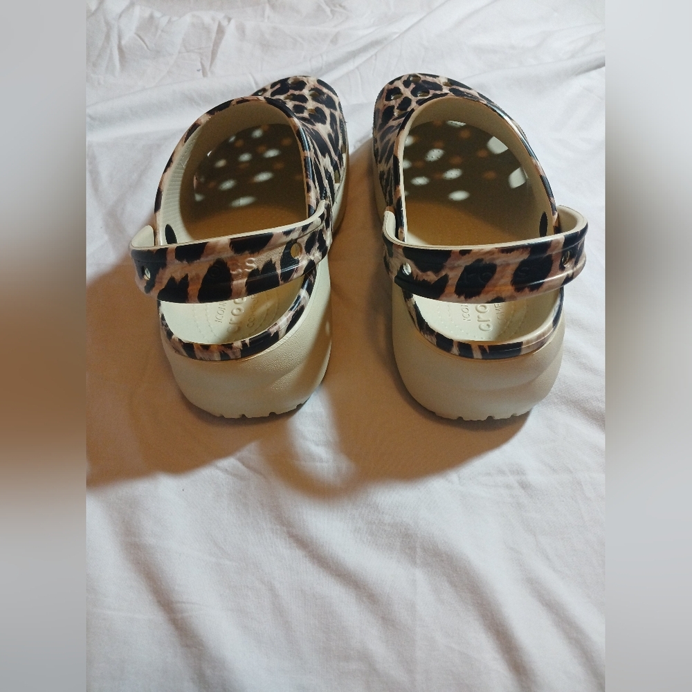 CROCS Classic Platform Women Sz. 10W Animal Remix Clog 207844-2Y4 - Picture 10 of 11